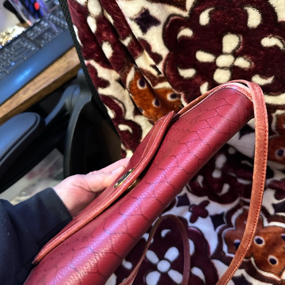 Dior vintage crossbody. In great shape. Beautiful red. - Picture 5 of 10